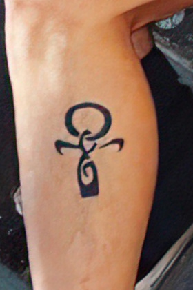 Ankh + E tattoo