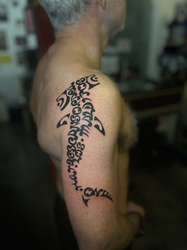 Alberto - Maorigram shark tattoo