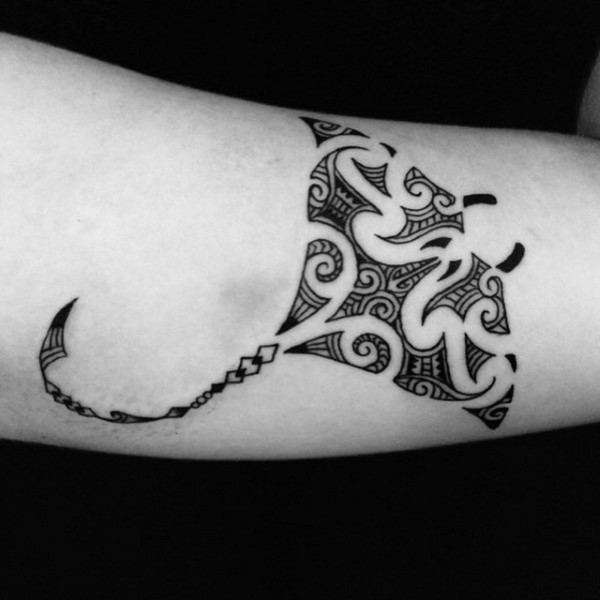 Guest - Maori manta tattoo