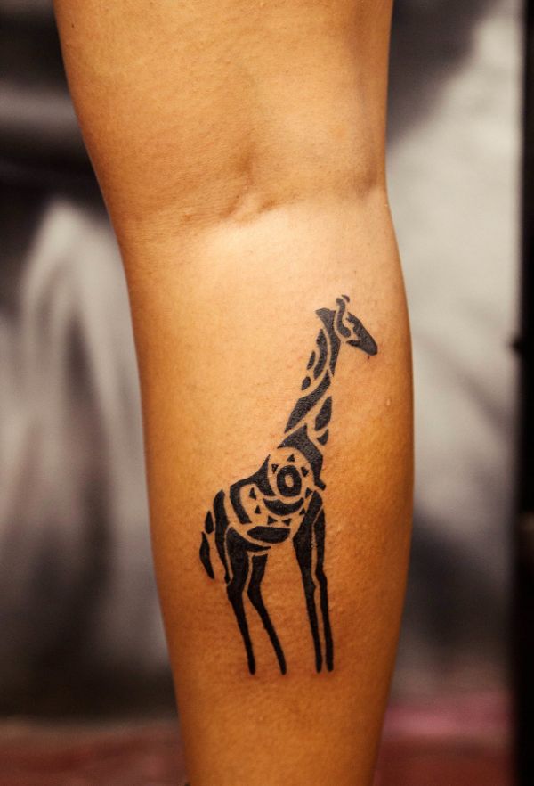 Guest - Giraffe tattoo