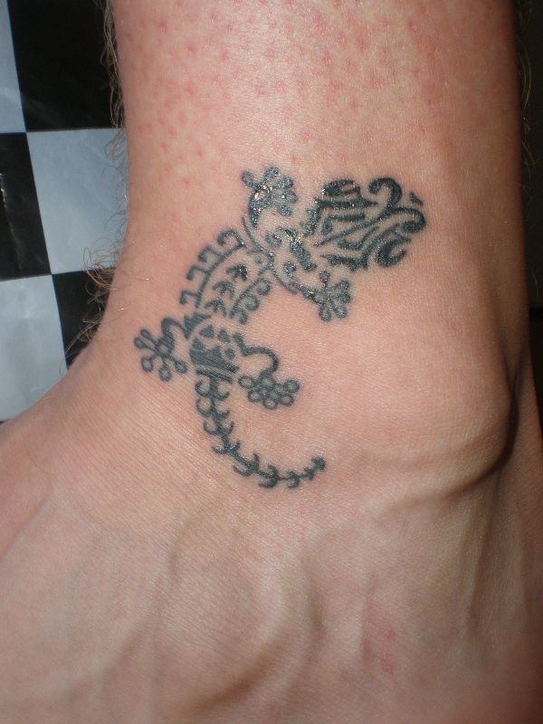 Guy - Maori gecko tattoo photo