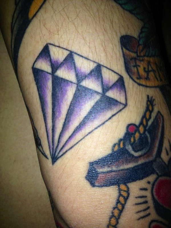 Mattia - Old school diamond tattoo photo