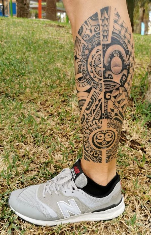 Ondrej - Polynesian leg tattoo photo