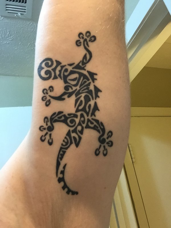 Russell - Gecko tattoo