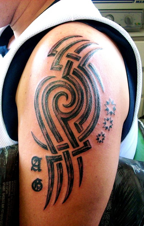 Sandro - Tribal S tattoo