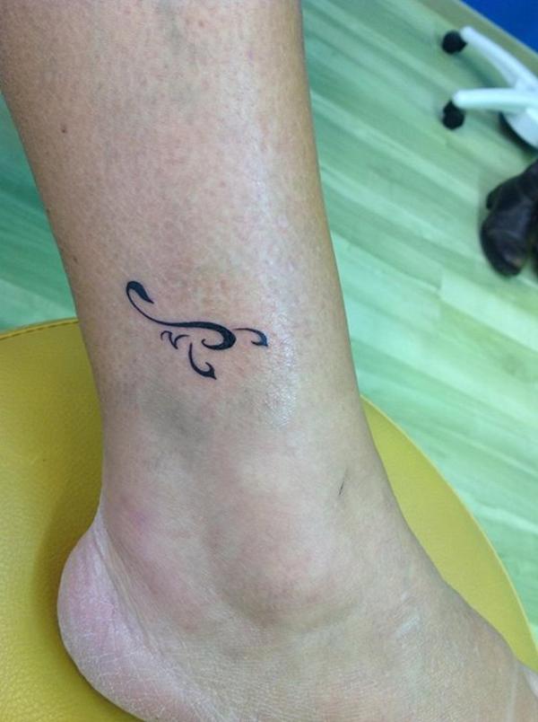 Silvia - Stylized scorpion tattoo