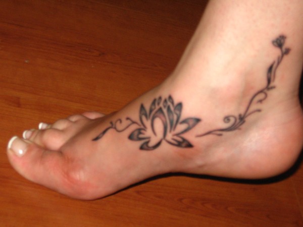 Susy - Lotus flower tattoo photo